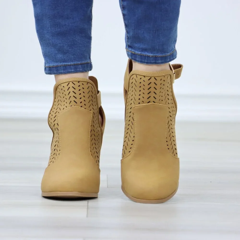 Tan Faux Nubuck Round Toe Block Heeled Ankle Boots Lacer Cut Design - Picture 8 of 12